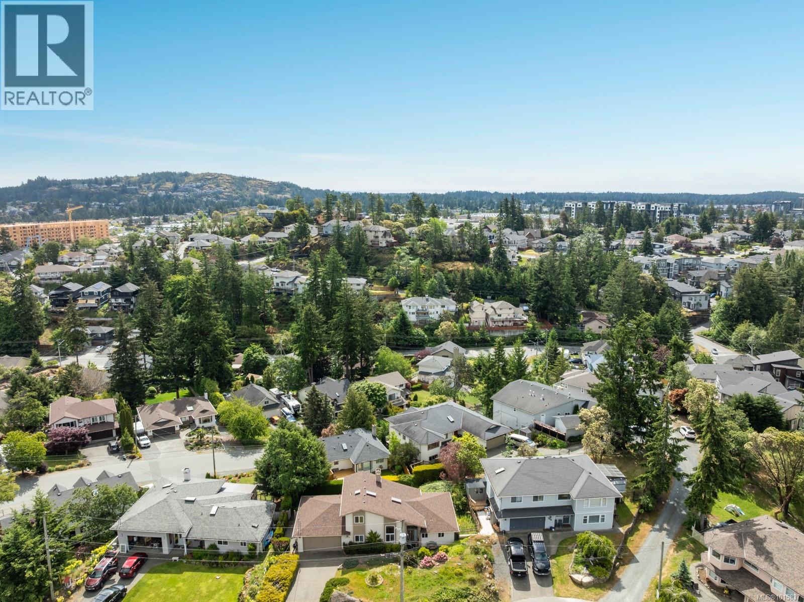  2449 Earls Court, Langford