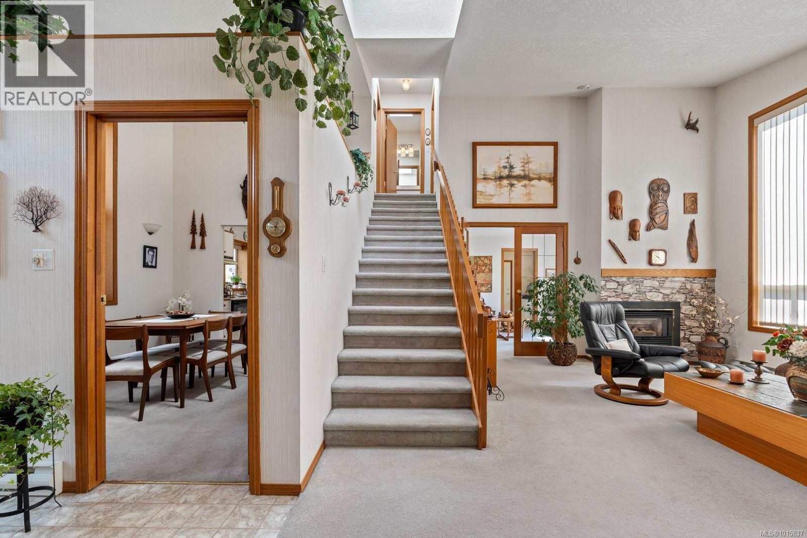  2449 Earls Court, Langford