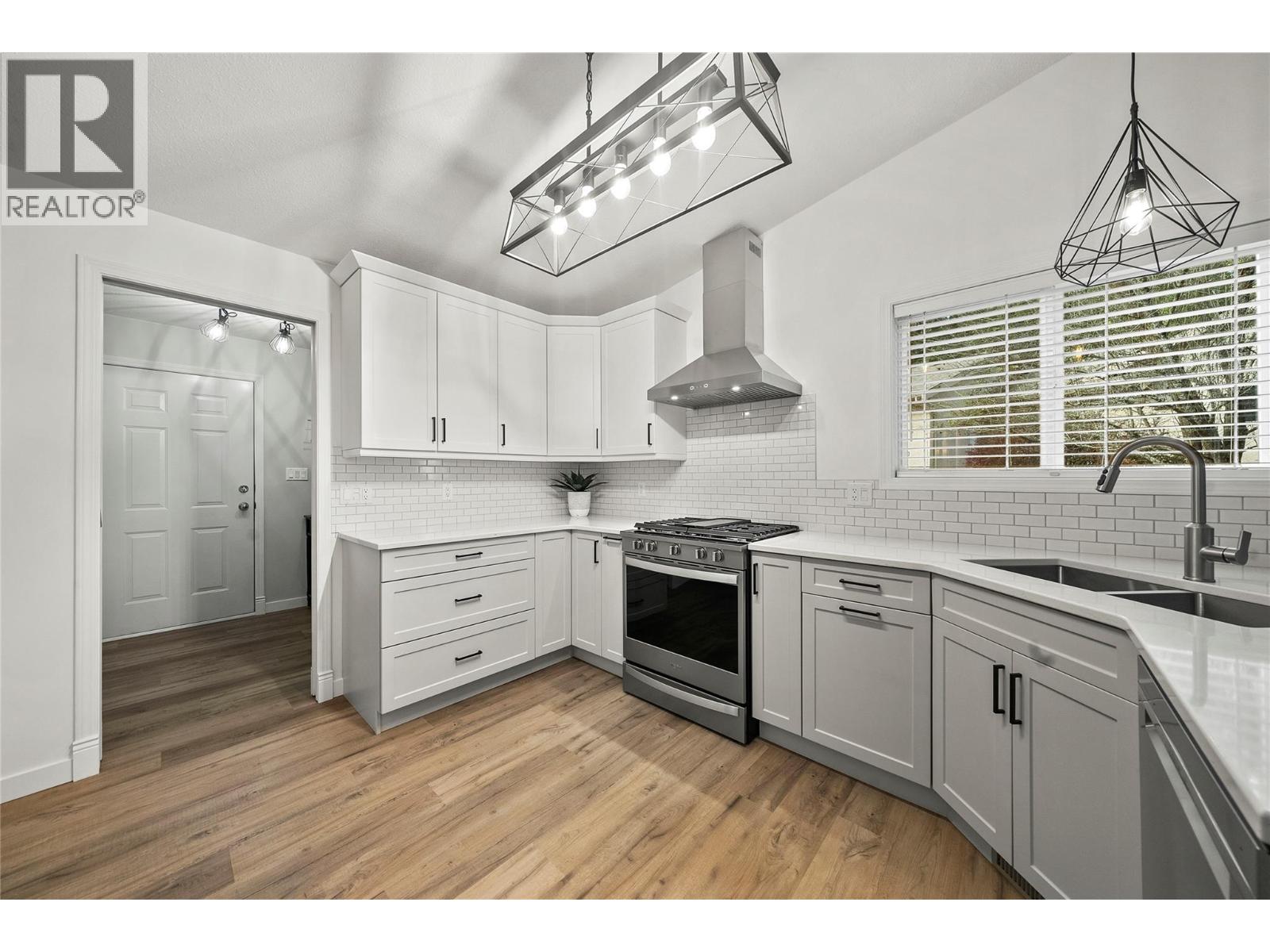 2289 Ta Lana Trail, Sorrento