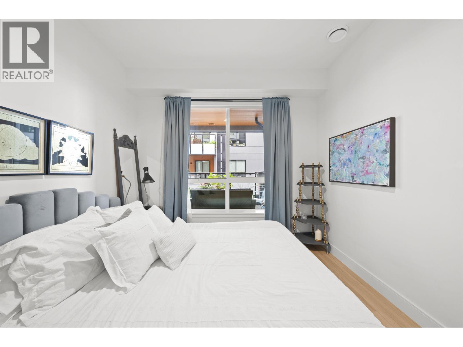 422 3131 MURRAY STREET, Port Moody