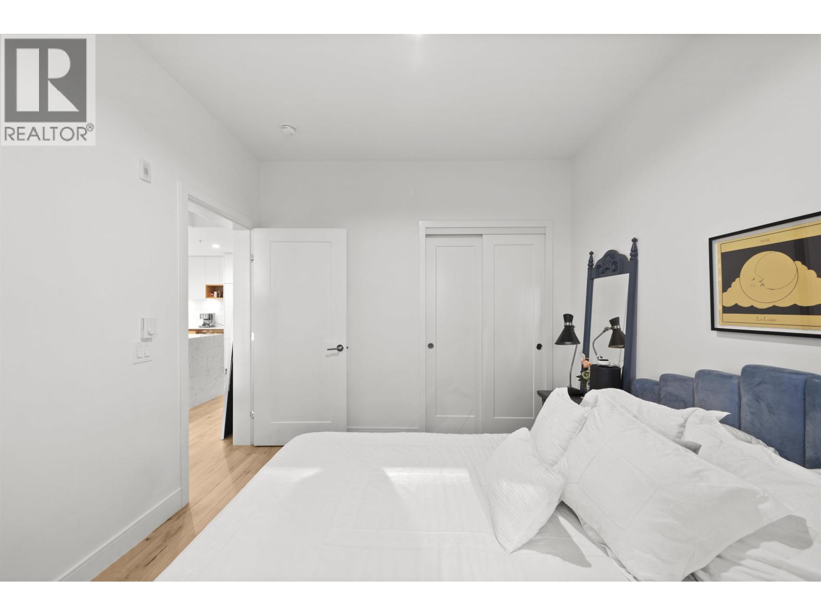 422 3131 MURRAY STREET, Port Moody