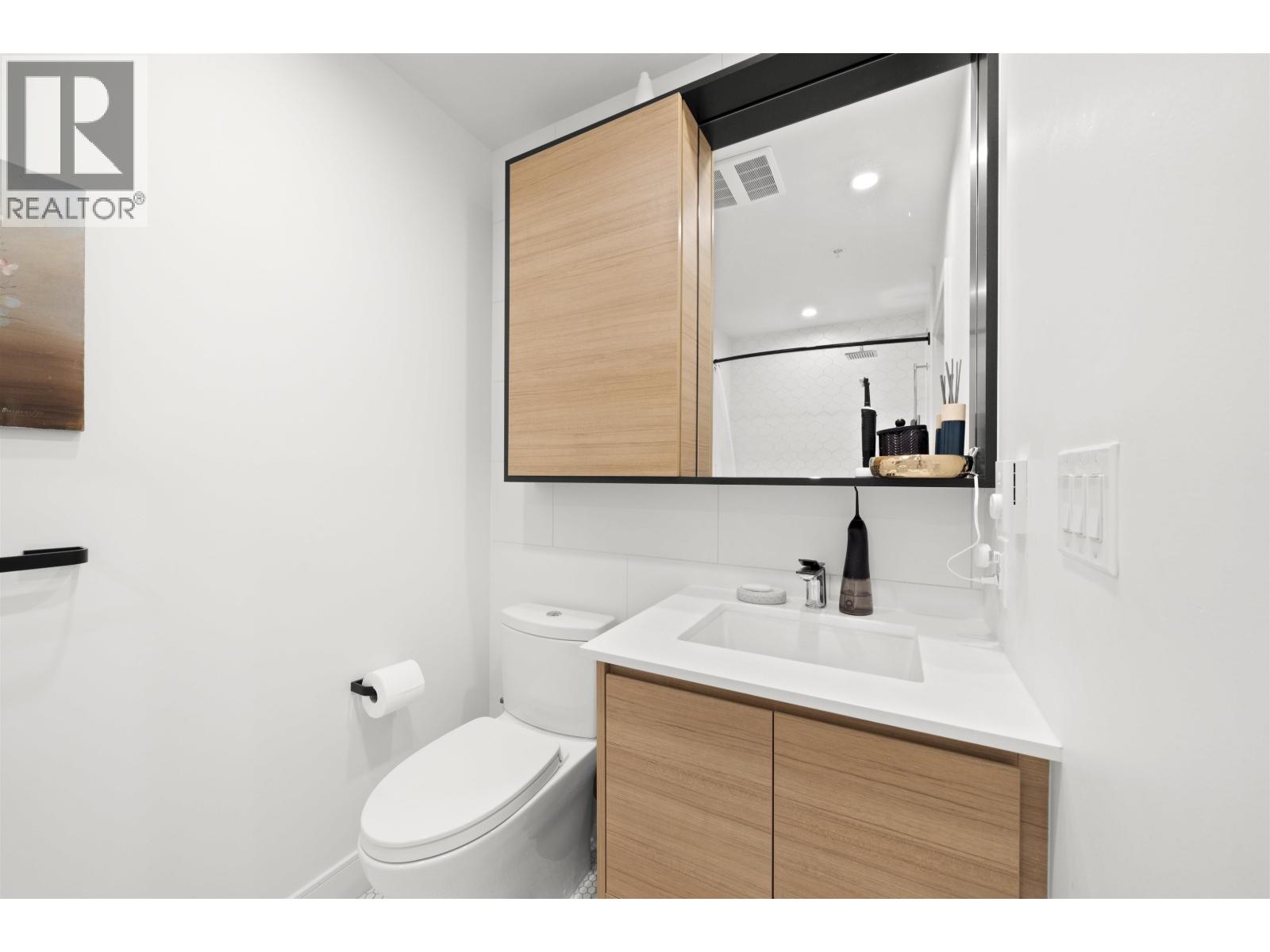 422 3131 MURRAY STREET, Port Moody