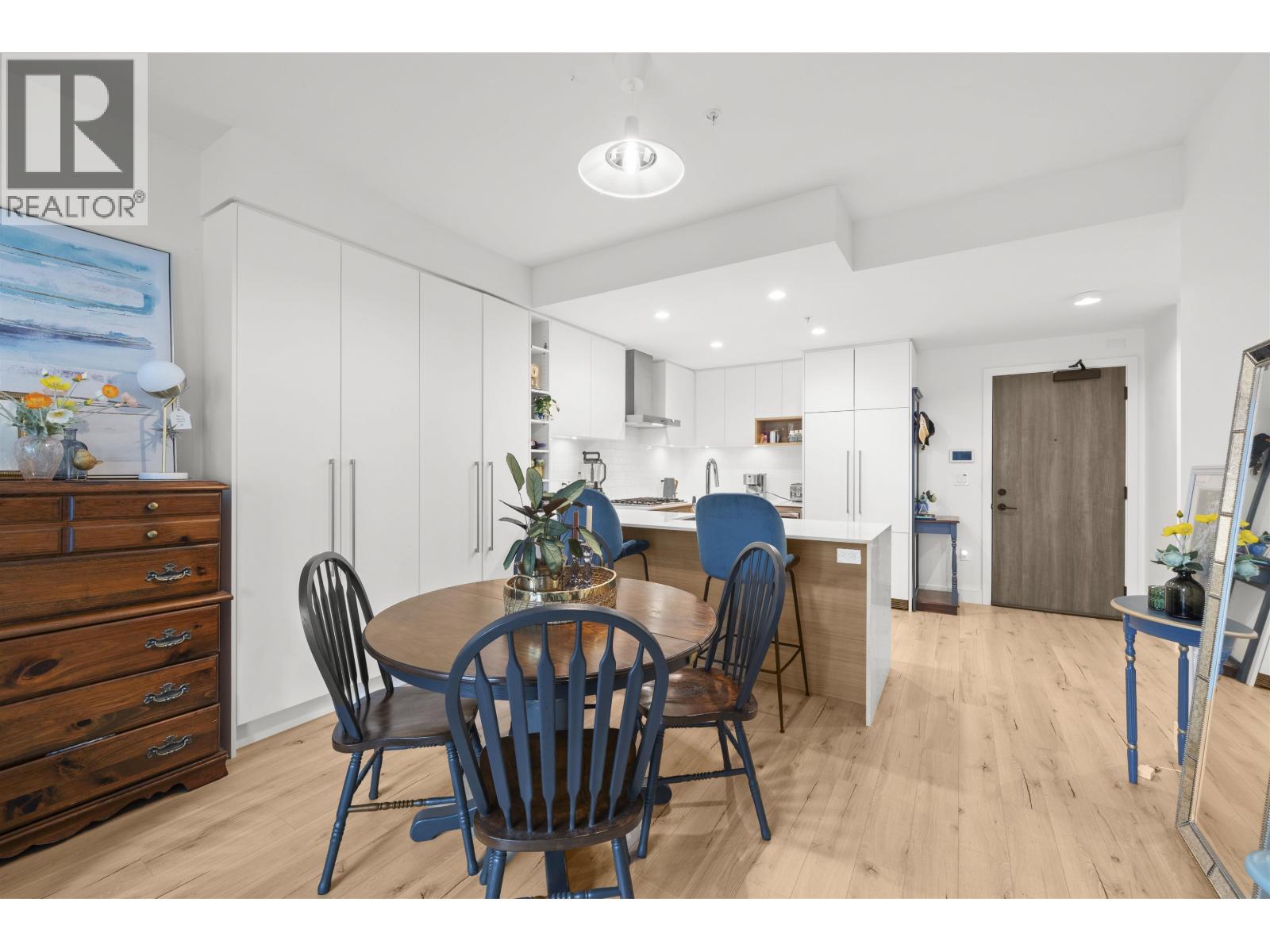 422 3131 MURRAY STREET, Port Moody