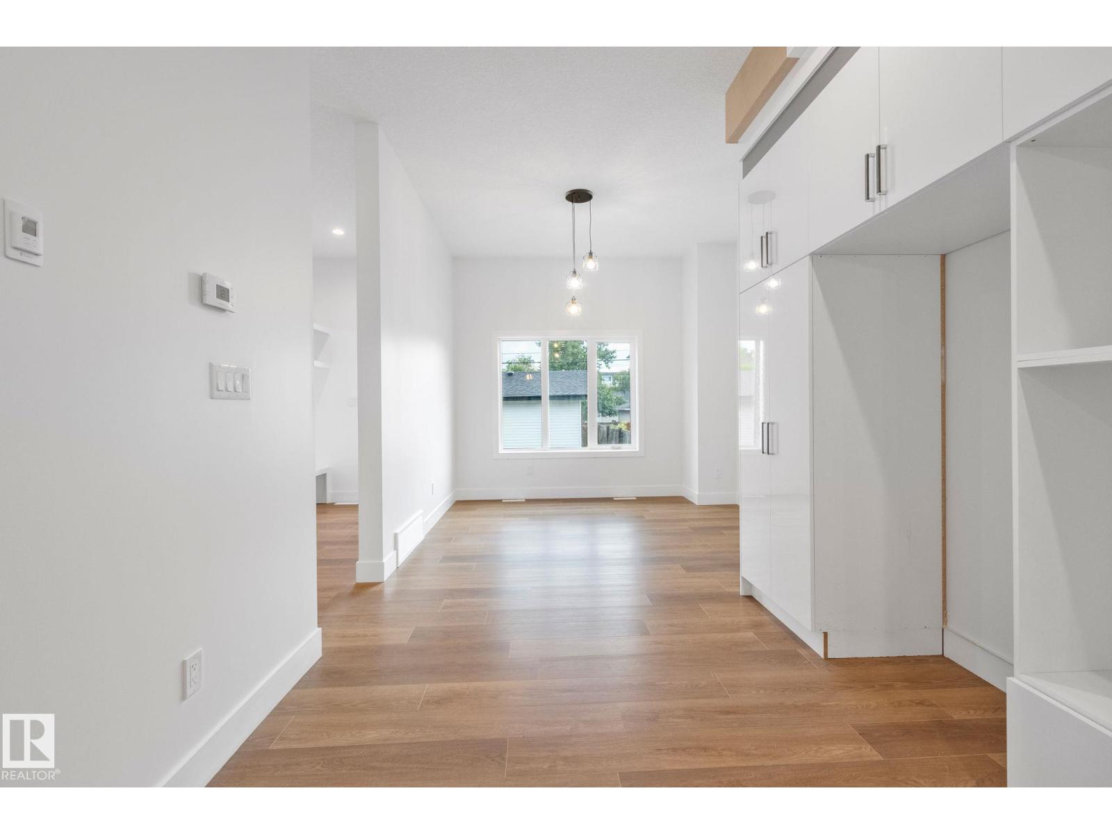 11036 128 ST NW, Edmonton