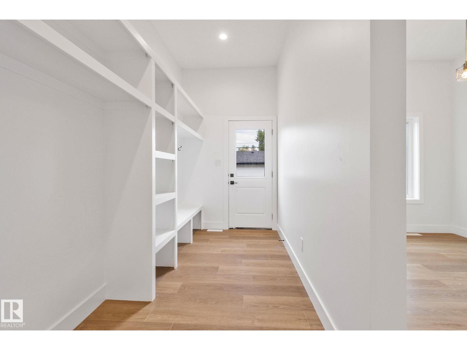 11036 128 ST NW, Edmonton