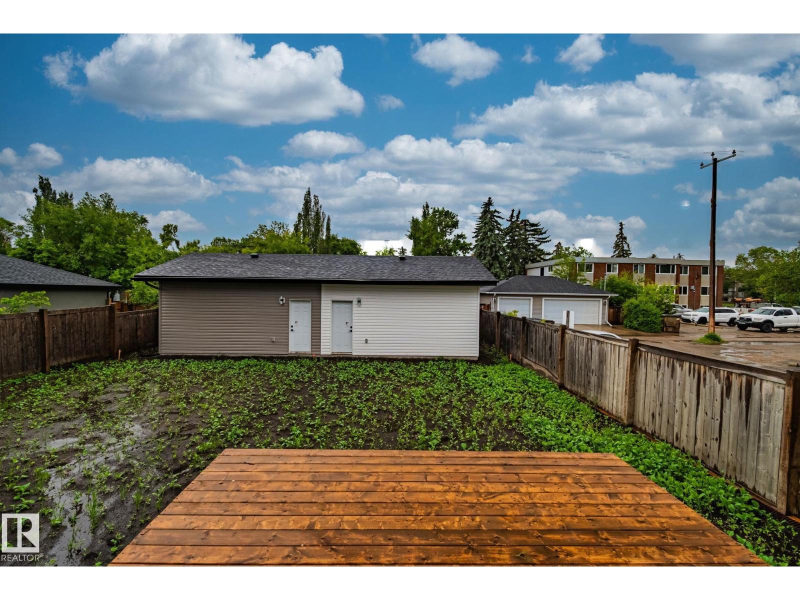 11036 128 ST NW, Edmonton