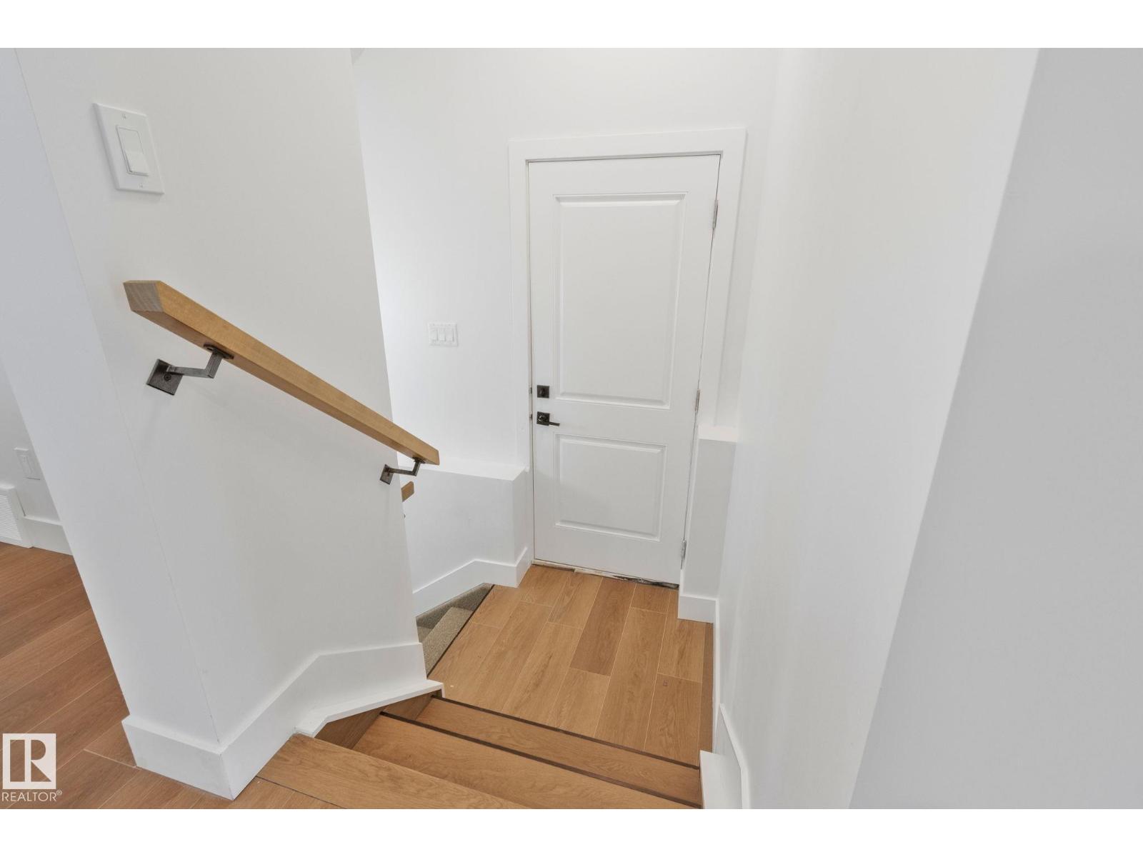 11036 128 ST NW, Edmonton