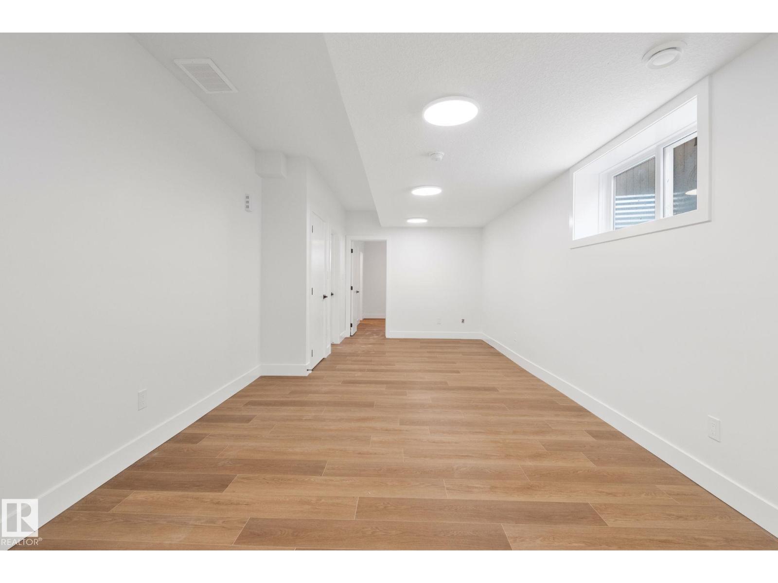 11036 128 ST NW, Edmonton