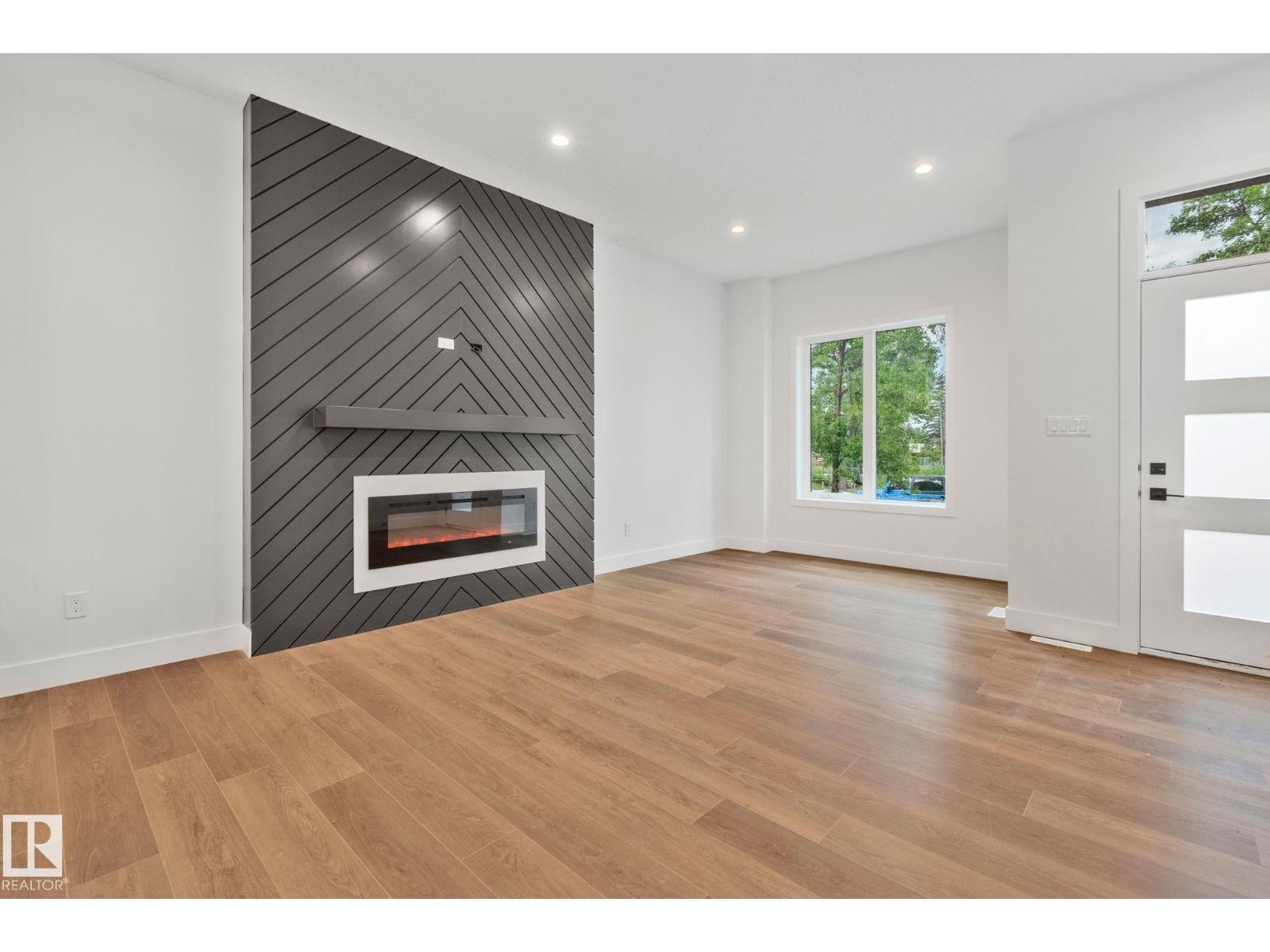 11036 128 ST NW, Edmonton