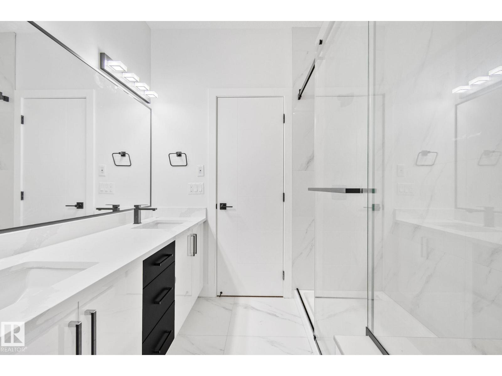 11032 128 ST NW, Edmonton