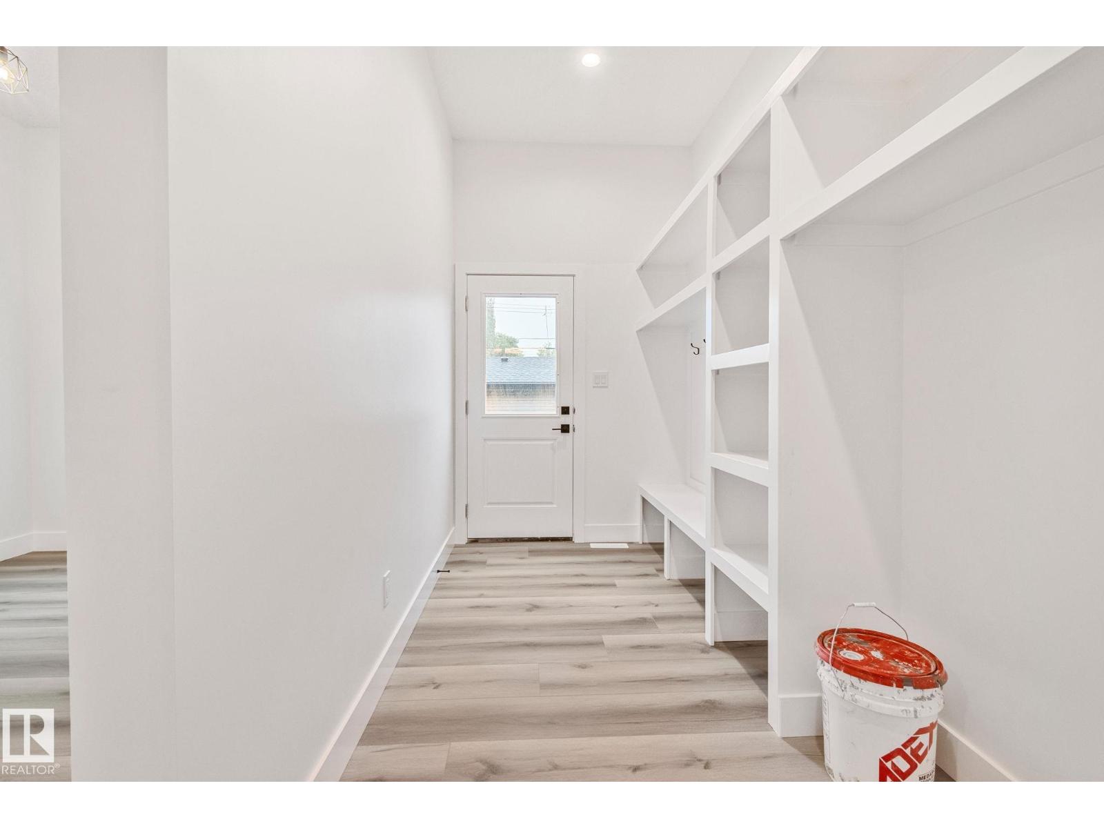 11032 128 ST NW, Edmonton