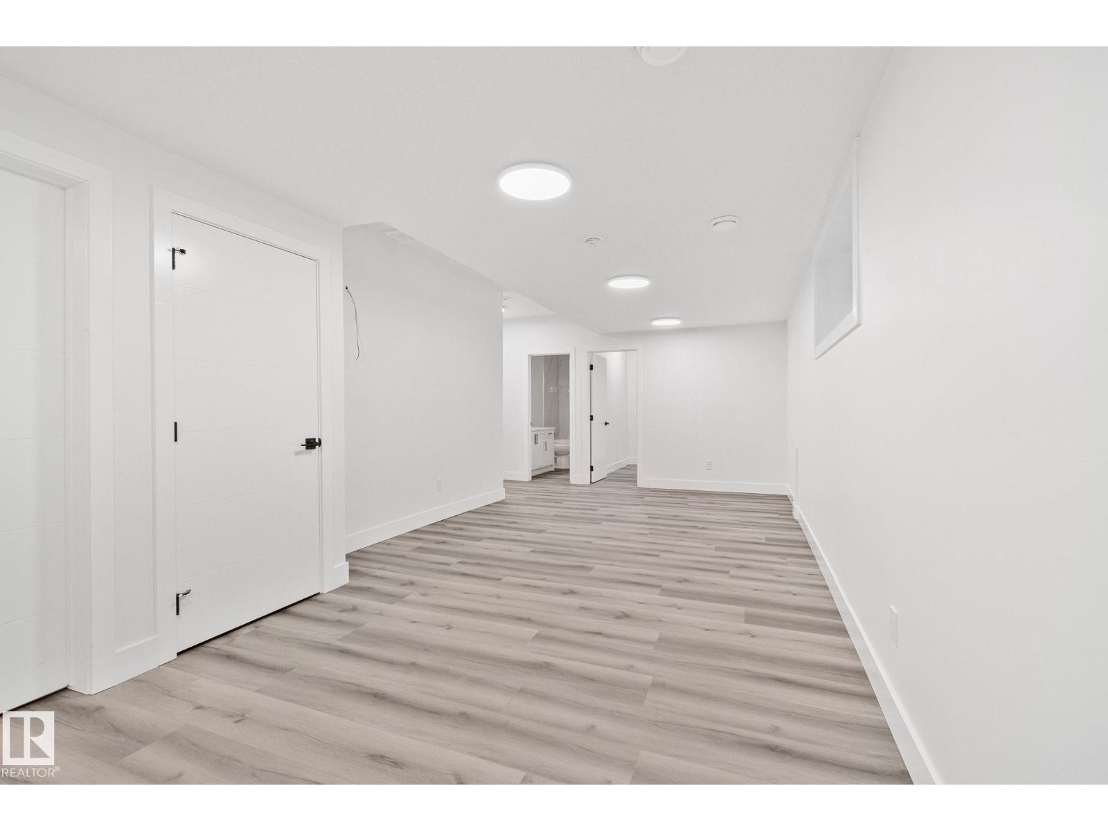 11032 128 ST NW, Edmonton