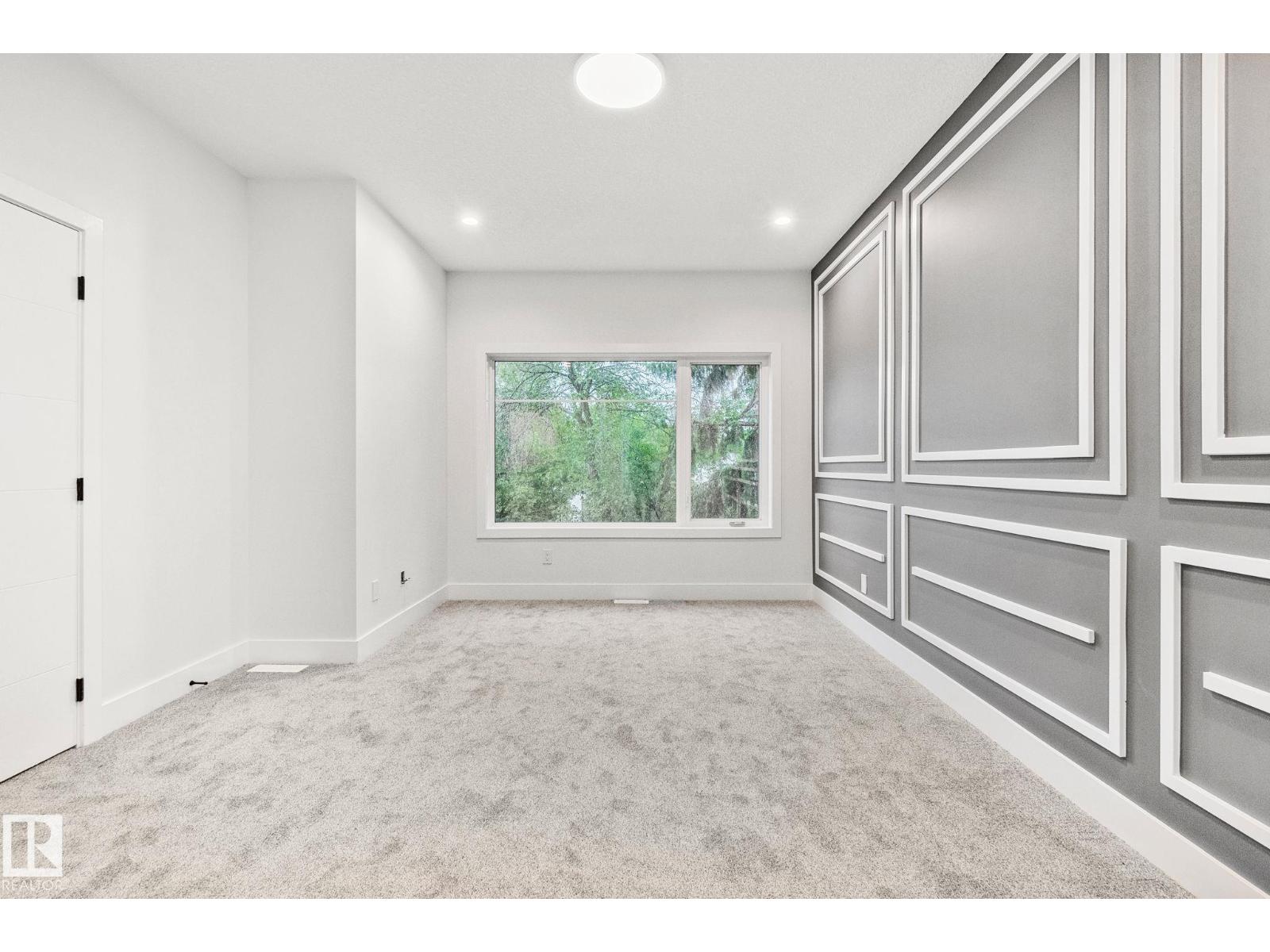 11032 128 ST NW, Edmonton