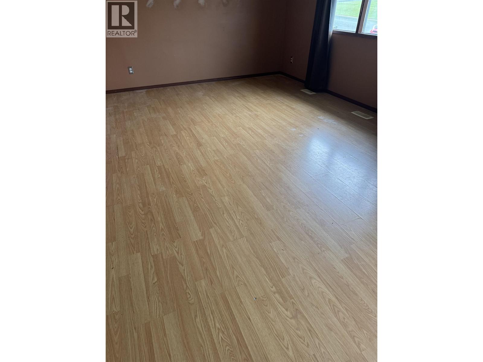 232 BLACKWATER CRESCENT, Mackenzie