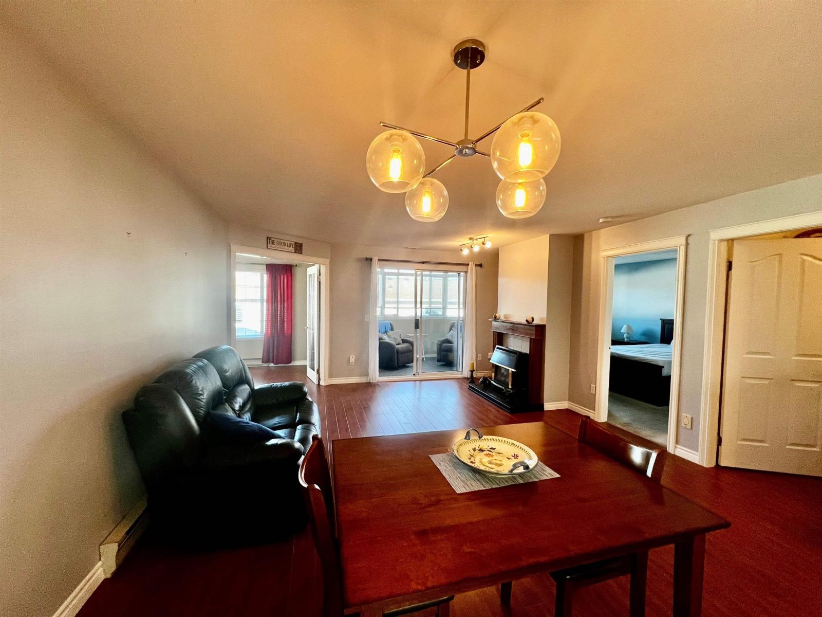 207 45660 KNIGHT ROAD, Sardis West Vedder, Chilliwack