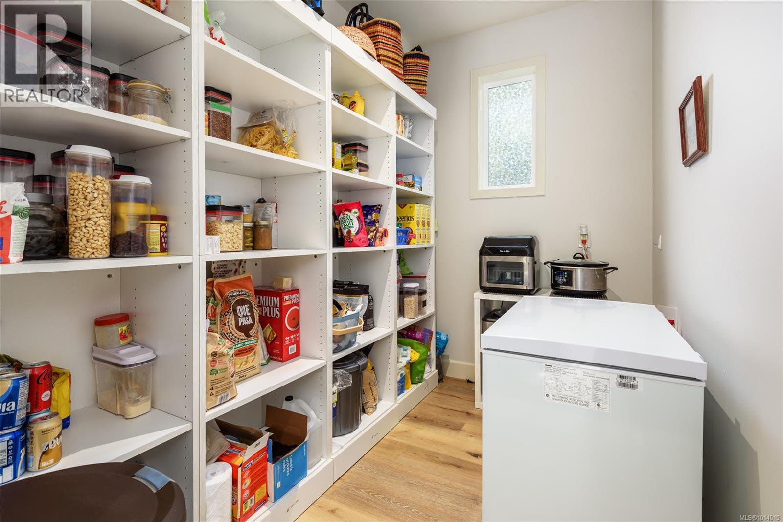 7863 Tozer Rd, Fanny Bay