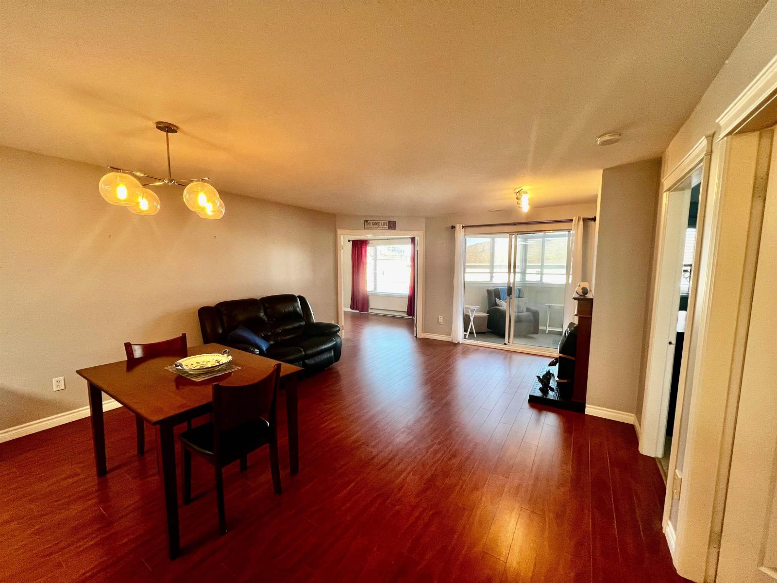 207 45660 KNIGHT ROAD, Sardis West Vedder, Chilliwack