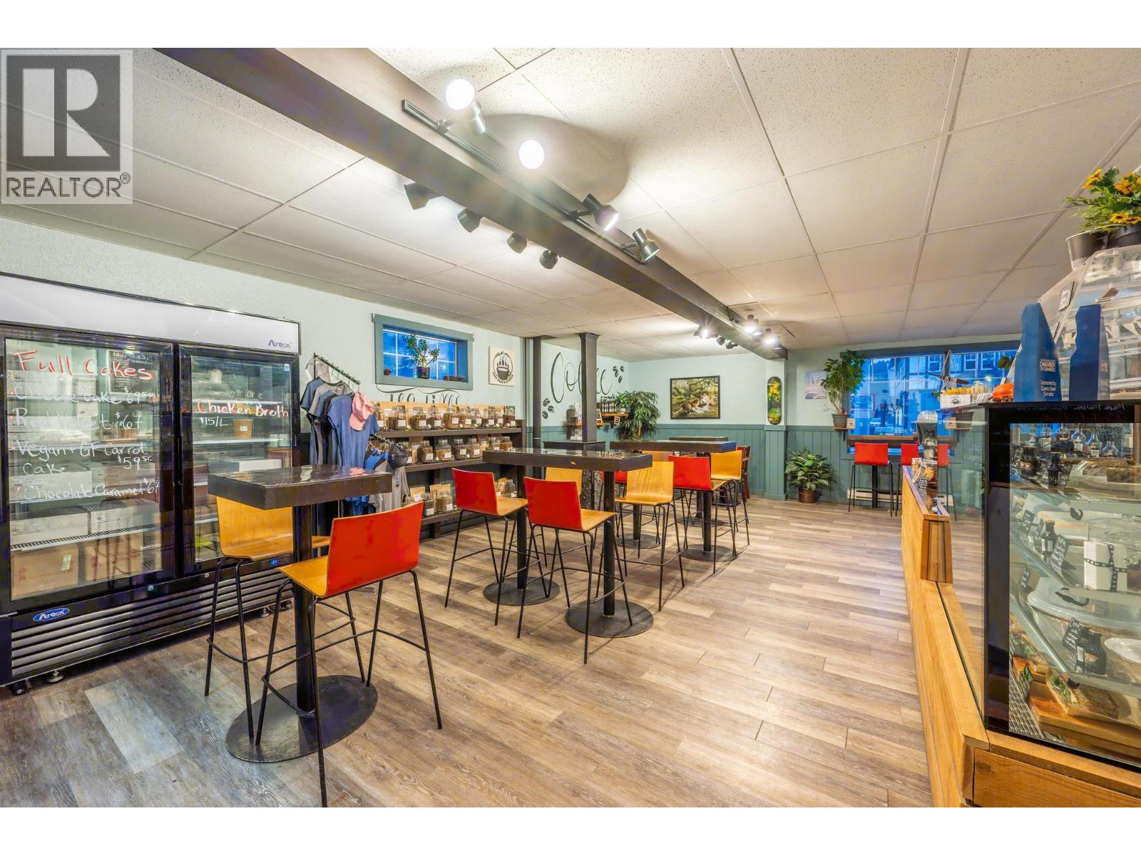  901 10TH  S Avenue, Golden