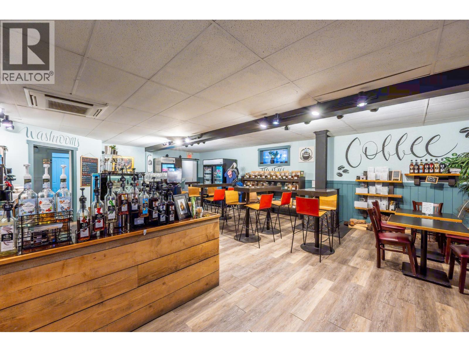  901 10TH  S Avenue, Golden