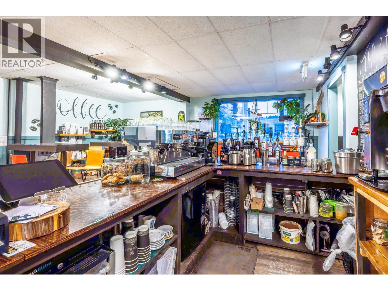  901 10TH  S Avenue, Golden