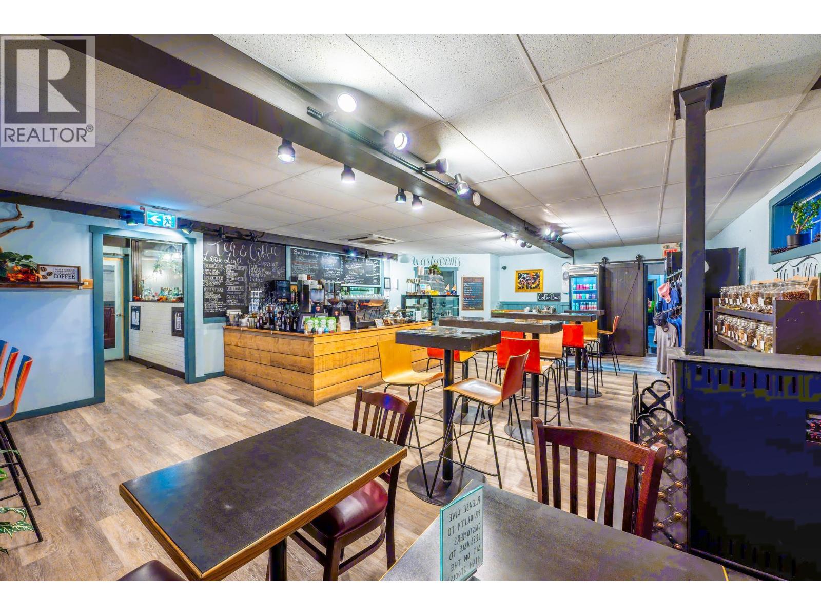  901 10TH  S Avenue, Golden