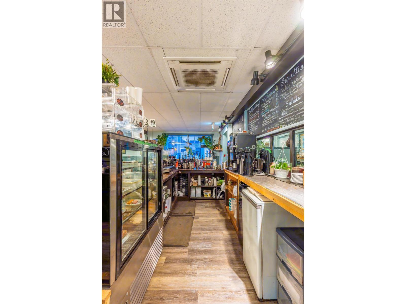  901 10TH  S Avenue, Golden