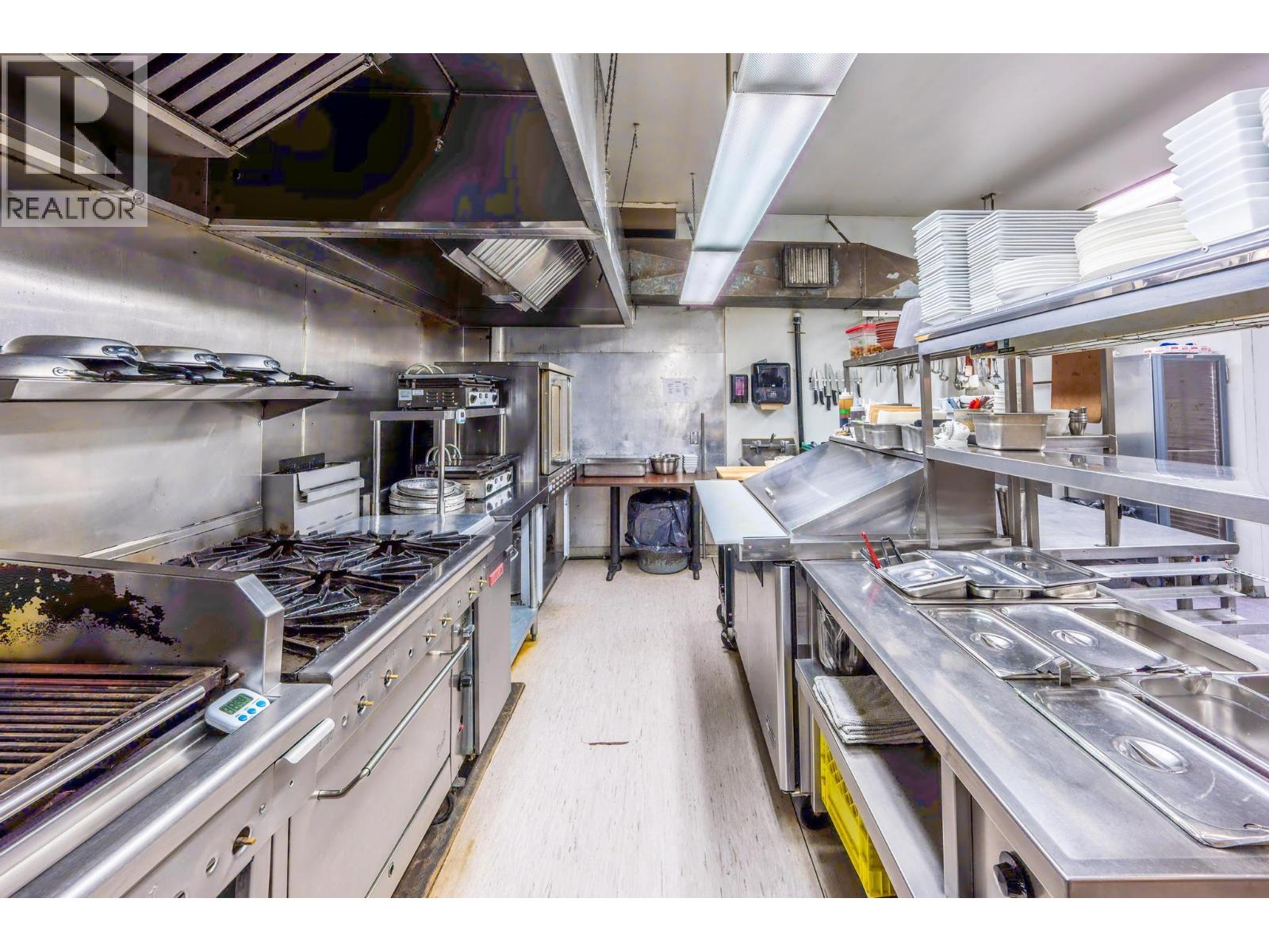  901 10TH  S Avenue, Golden