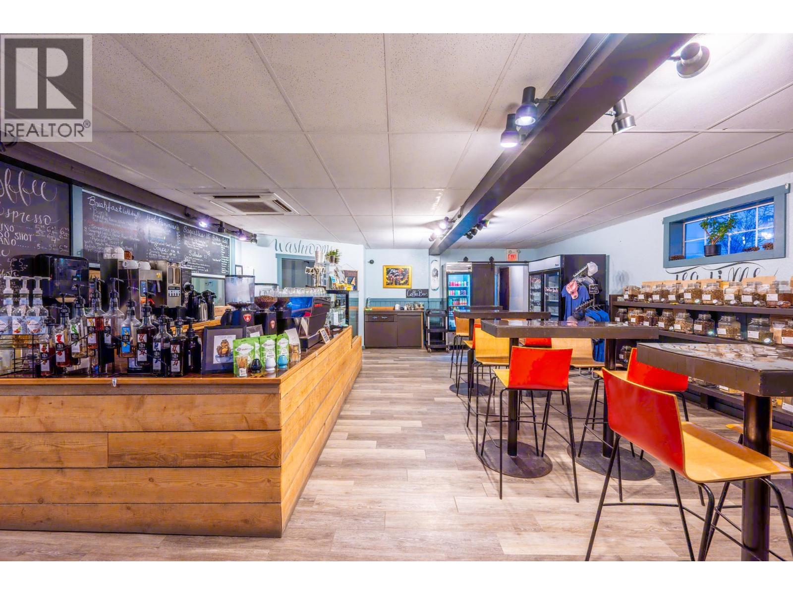  901 10TH  S Avenue, Golden