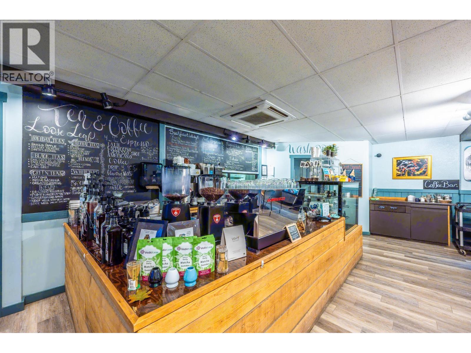  901 10TH  S Avenue, Golden