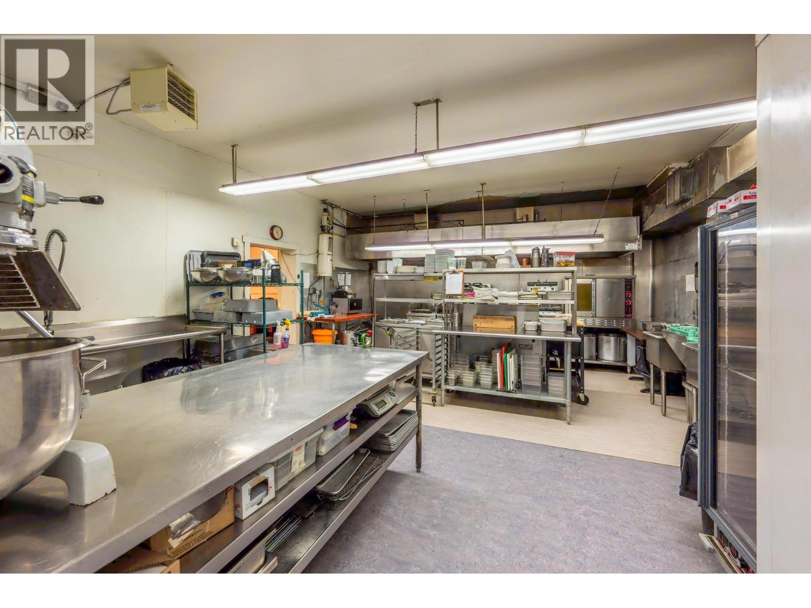  901 10TH  S Avenue, Golden