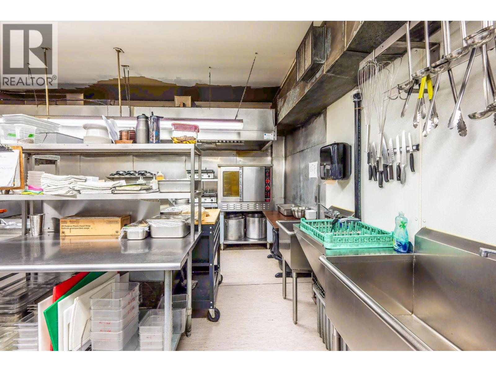  901 10TH  S Avenue, Golden