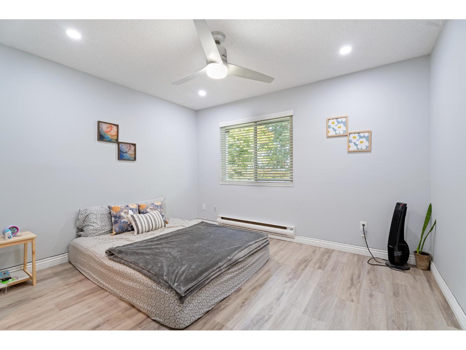 45 2830 W BOURQUIN CRESCENT, Abbotsford