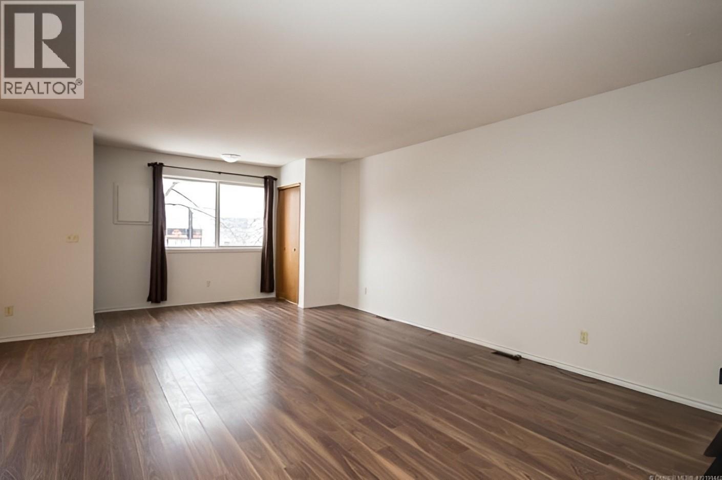  1086 Raymer Avenue, Kelowna