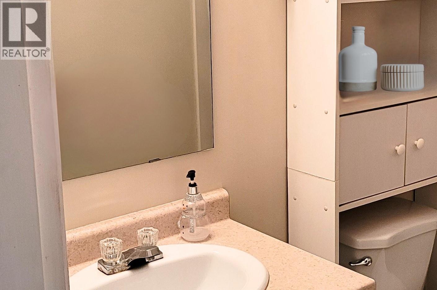  1086 Raymer Avenue, Kelowna