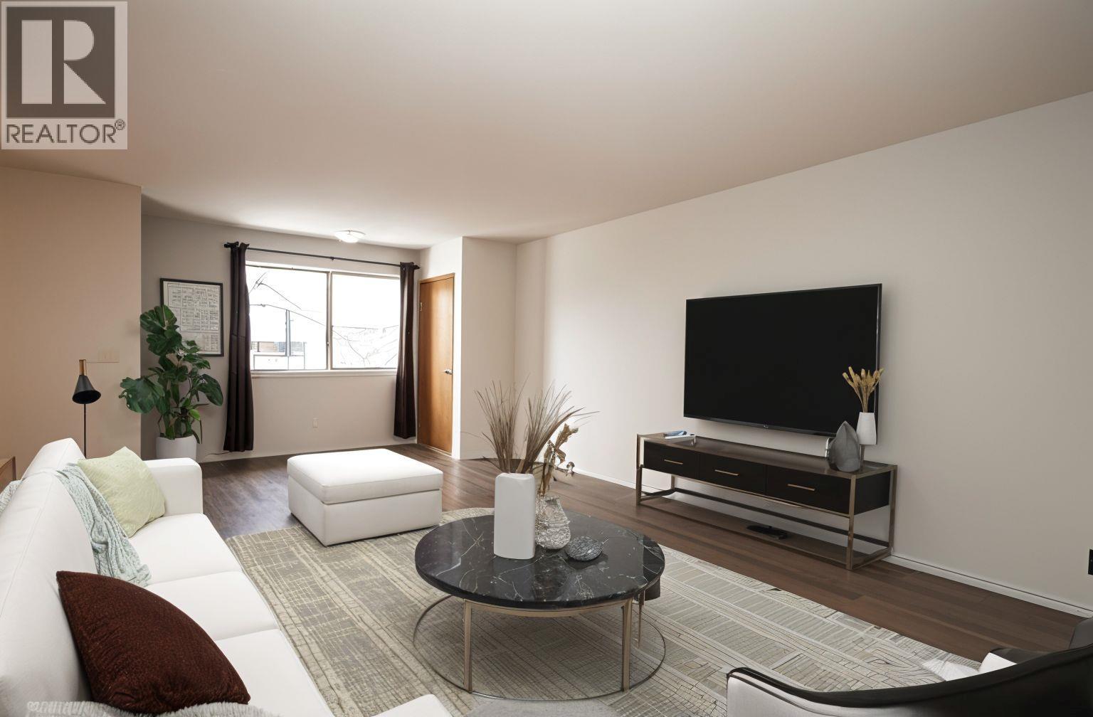  1086 Raymer Avenue, Kelowna