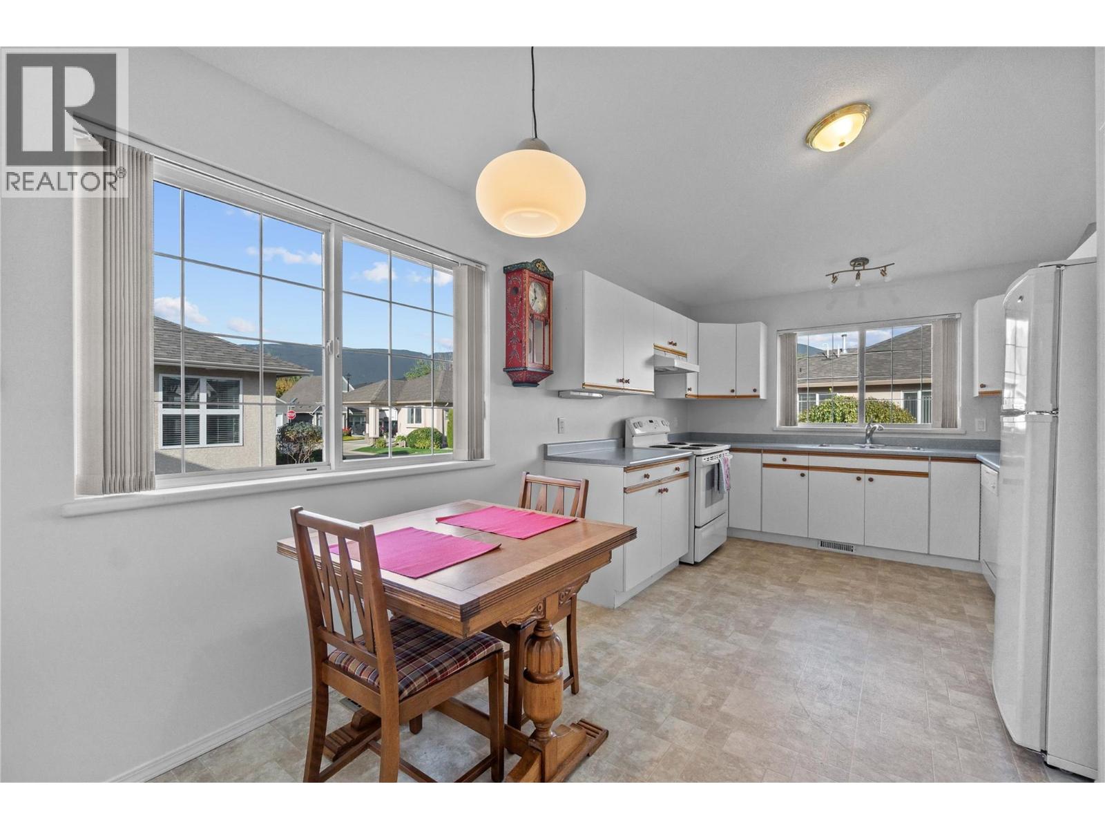 5 350 Hudson Street Northwest, Salmon Arm
