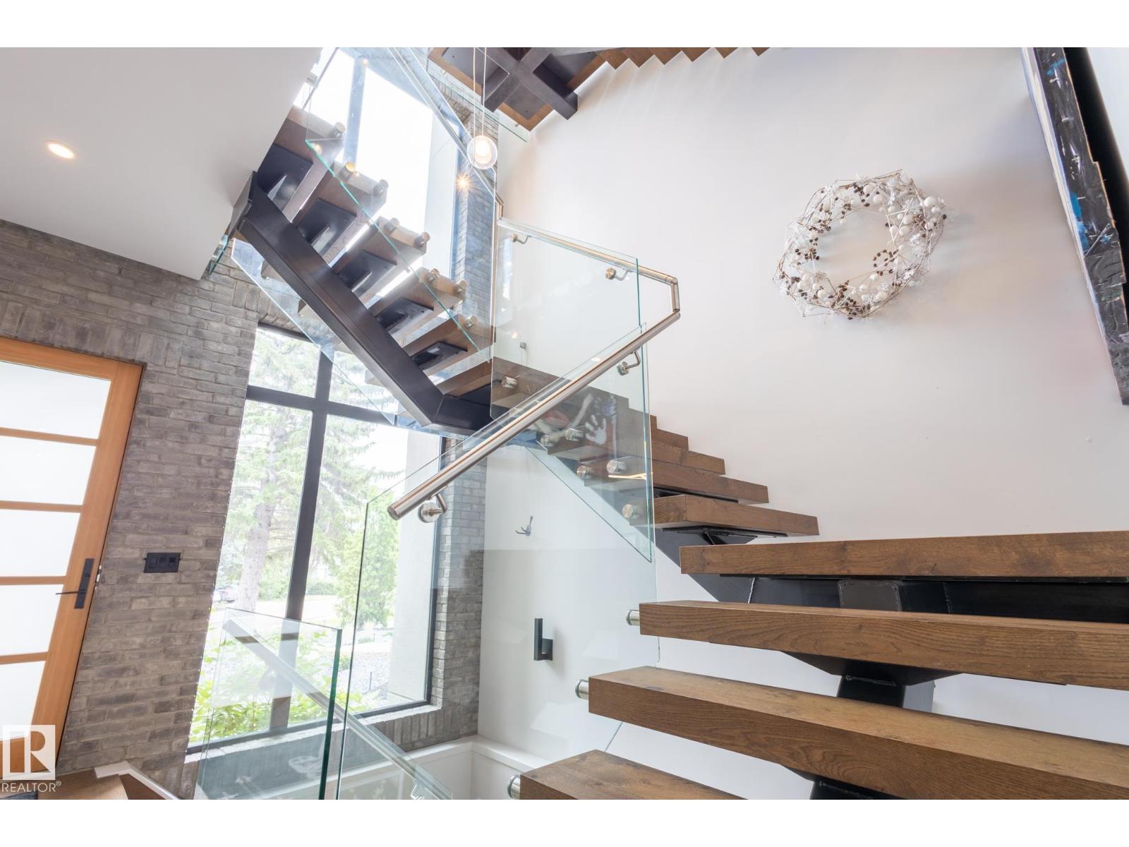 14027 91A AV NW, Edmonton