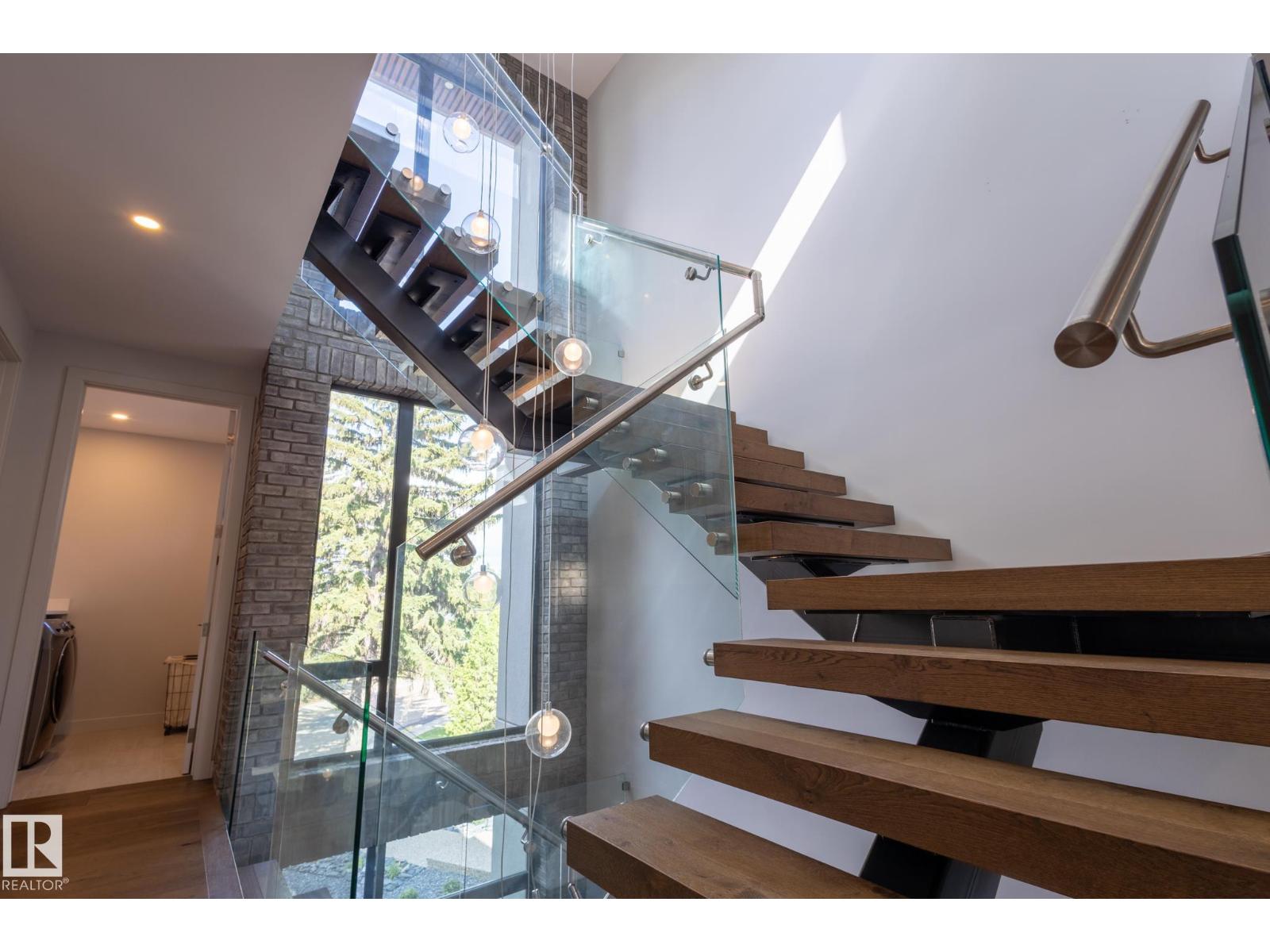 14027 91A AV NW, Edmonton