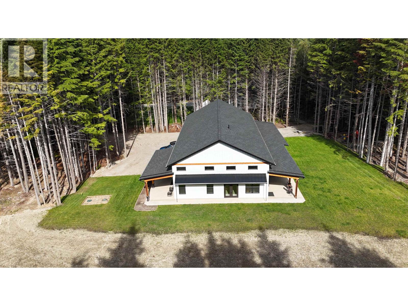 324 LOGANBERRY AVENUE, Kitimat