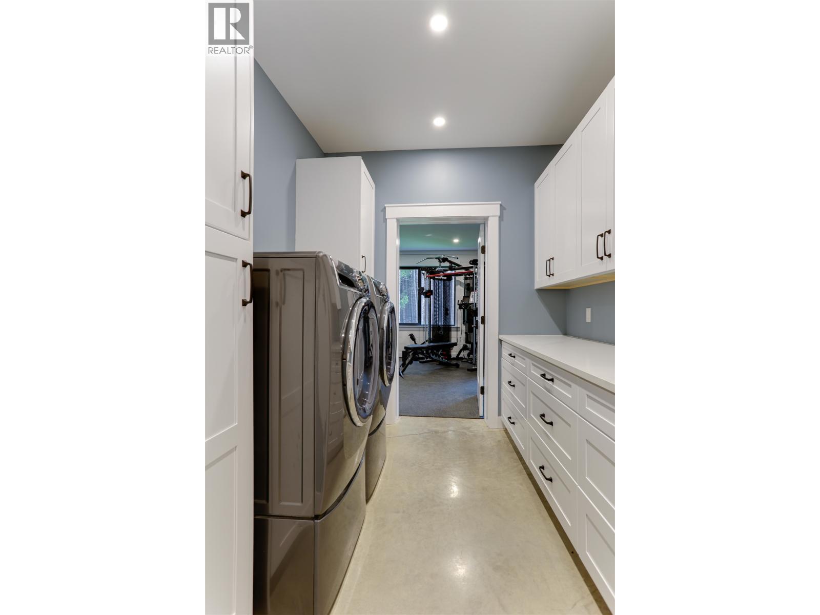 324 LOGANBERRY AVENUE, Kitimat