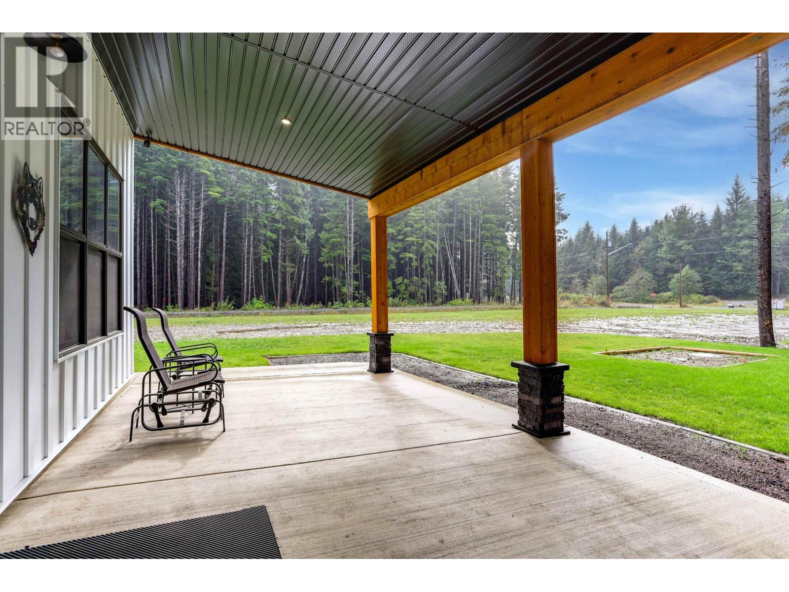 324 LOGANBERRY AVENUE, Kitimat