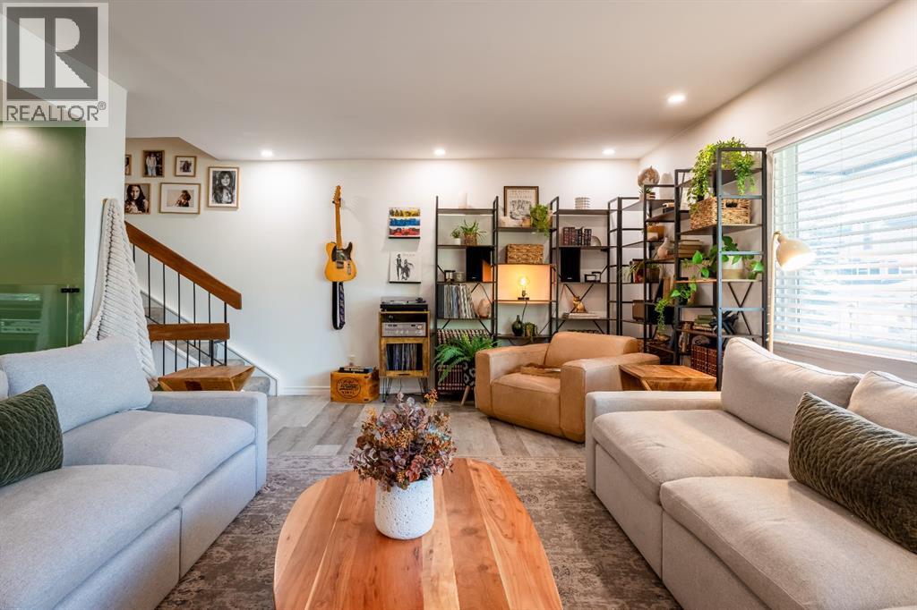 Single Family House 5 Level for Sale in  Brae Glen Crescent SW Braeside Calgary 