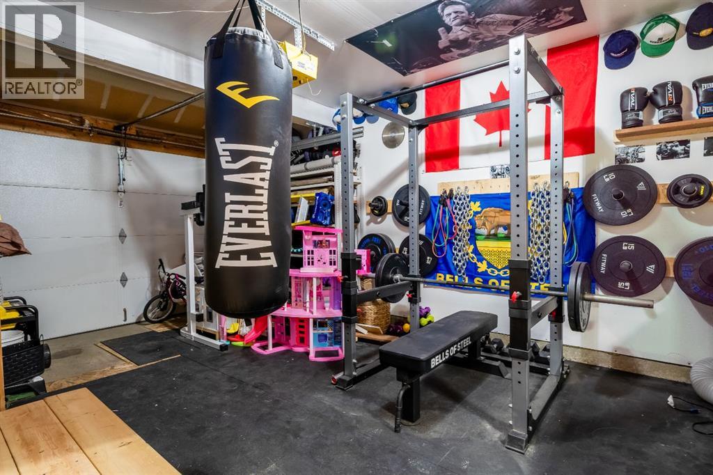 Single Family House 5 Level for Sale in  Brae Glen Crescent SW Braeside Calgary 