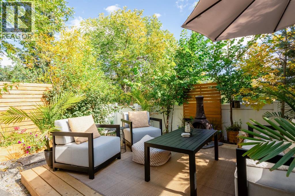 Single Family House 5 Level for Sale in  Brae Glen Crescent SW Braeside Calgary 
