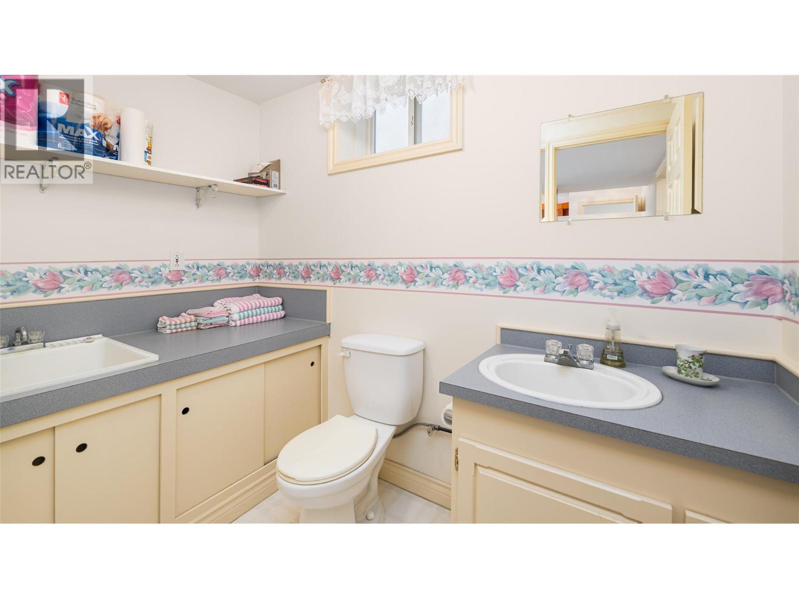 518 18th Avenue Unit# 10, Creston