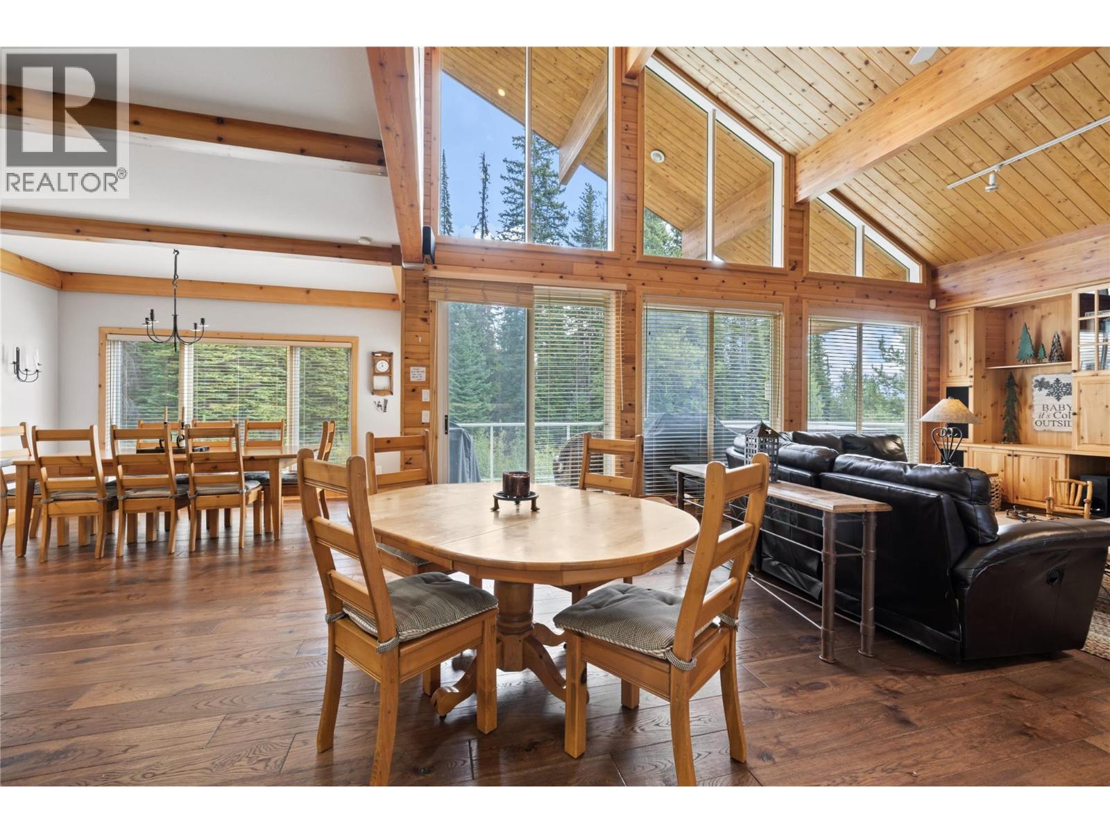 A 5946 Snow Pines Crescent, Big White