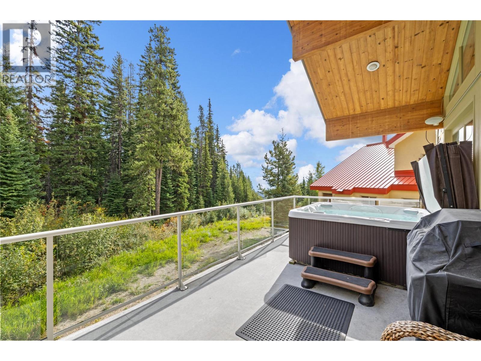 A 5946 Snow Pines Crescent, Big White
