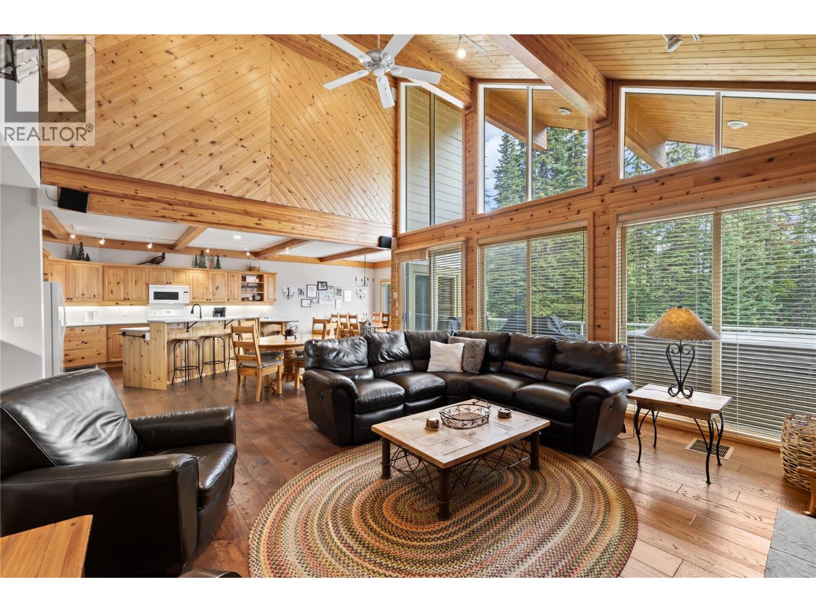 A 5946 Snow Pines Crescent, Big White