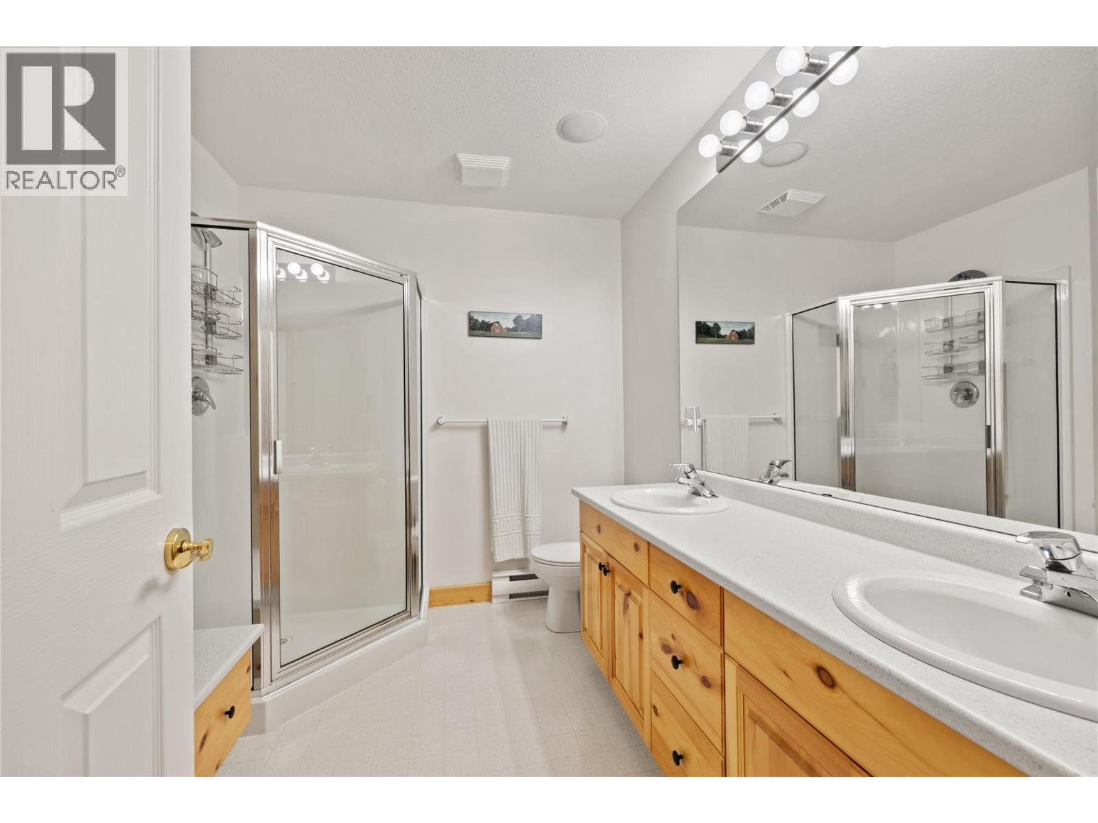 A 5946 Snow Pines Crescent, Big White