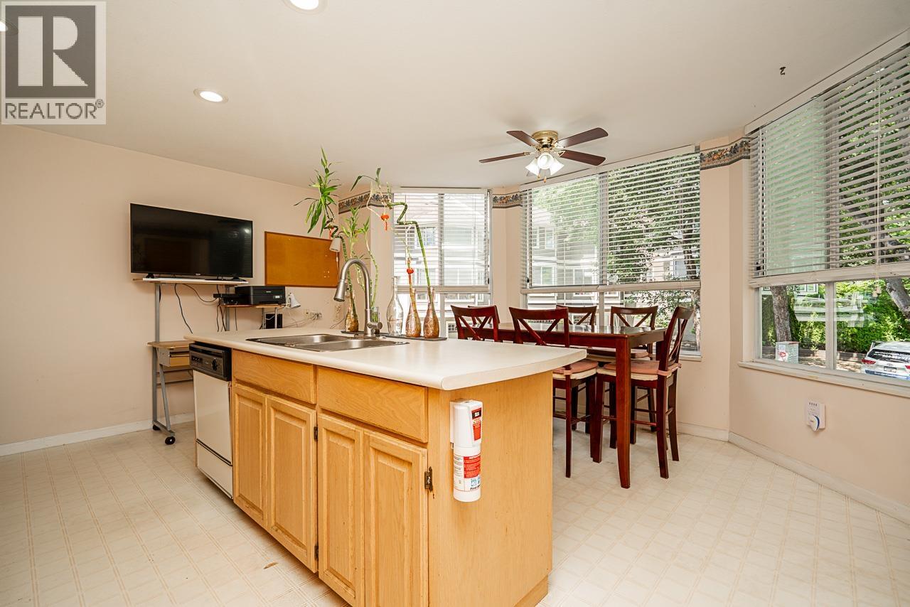 12 3228 RALEIGH STREET, Port Coquitlam